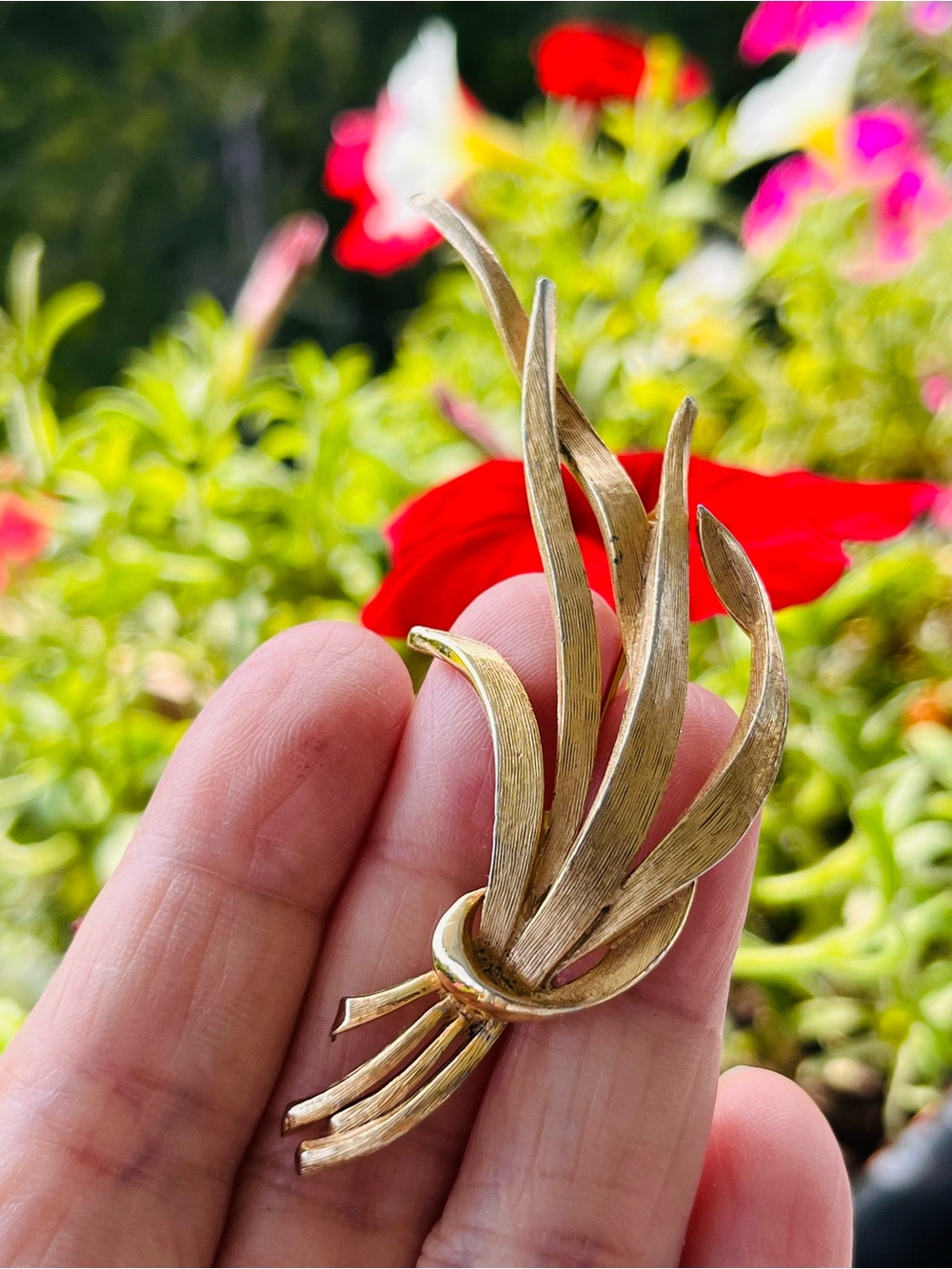 Vintage Mid-Century Gold Tone Leaf Spray Brooch Signed Koyes